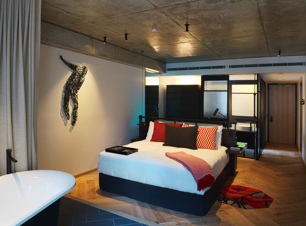 מלון Qt מלבורן מראה חיצוני תמונה A room at the hotel